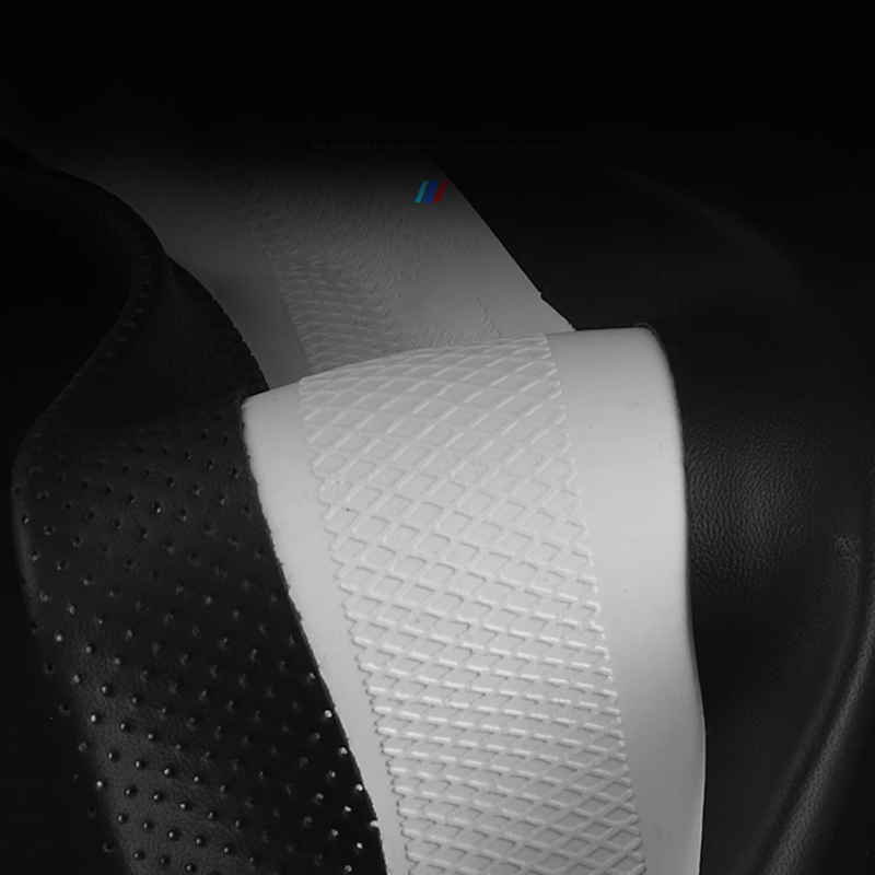 DriveX Elite Steering Cover – Breathable Comfort & Race-Level Grip
